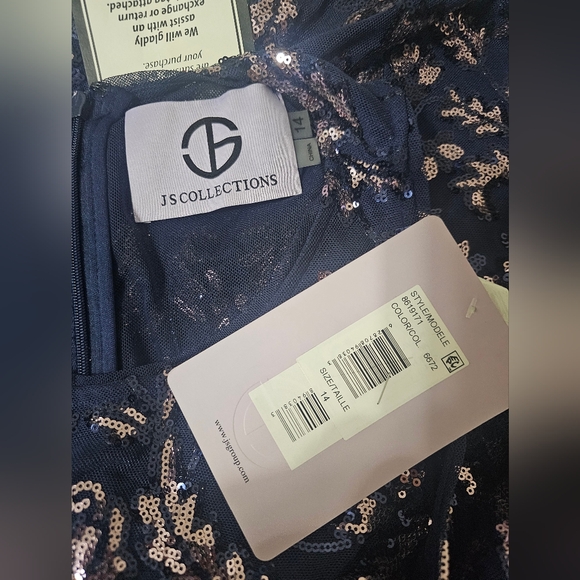 Women's clothing (125) - Picture 7 of 8